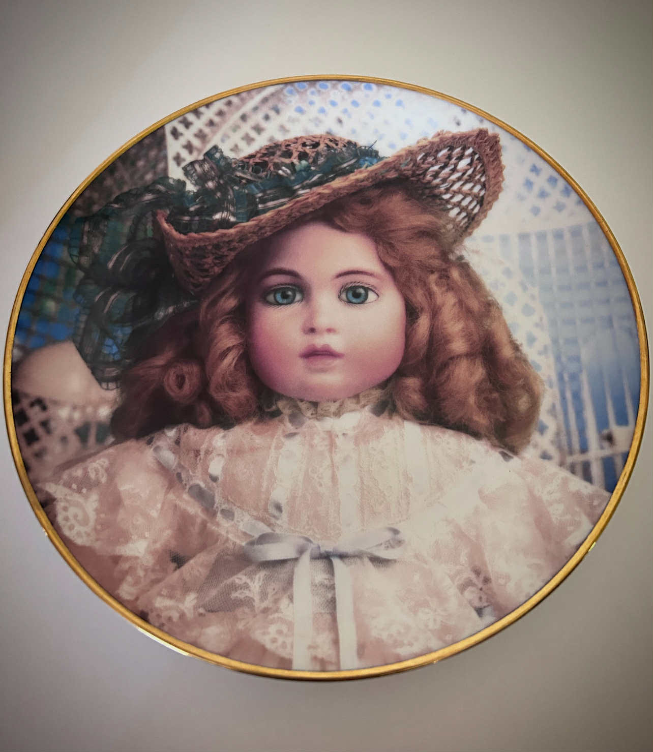 Girl plate nice